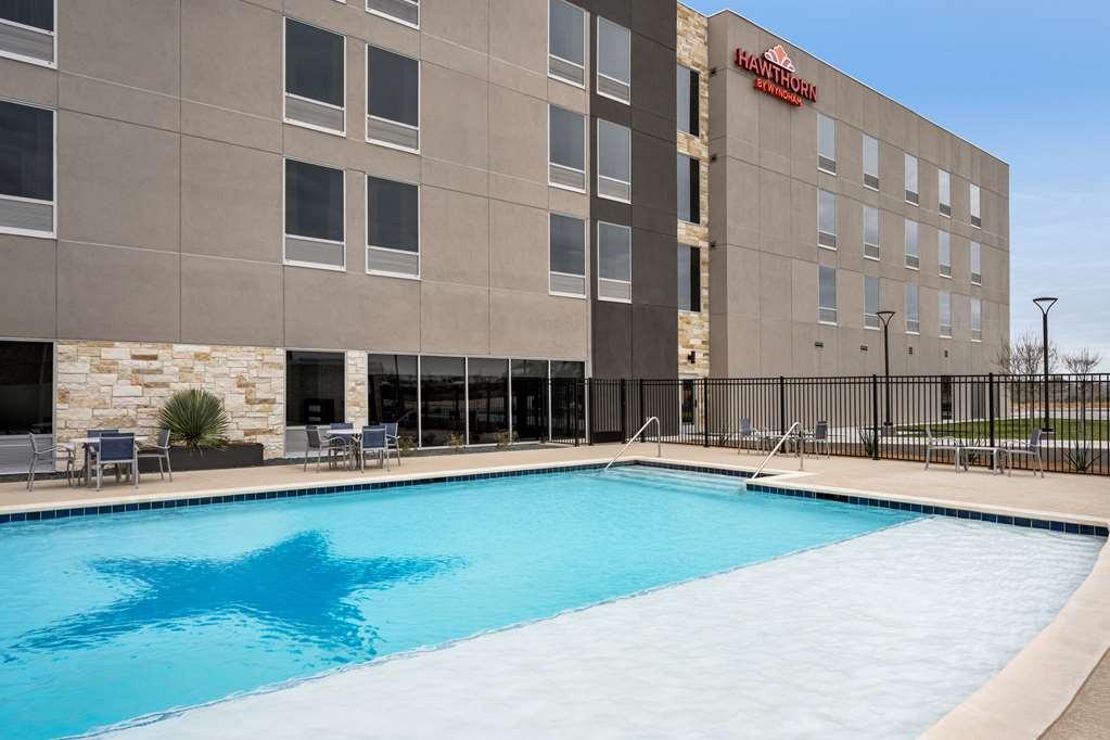 Hawthorn Suites By Wyndham Del Rio Facilities photo